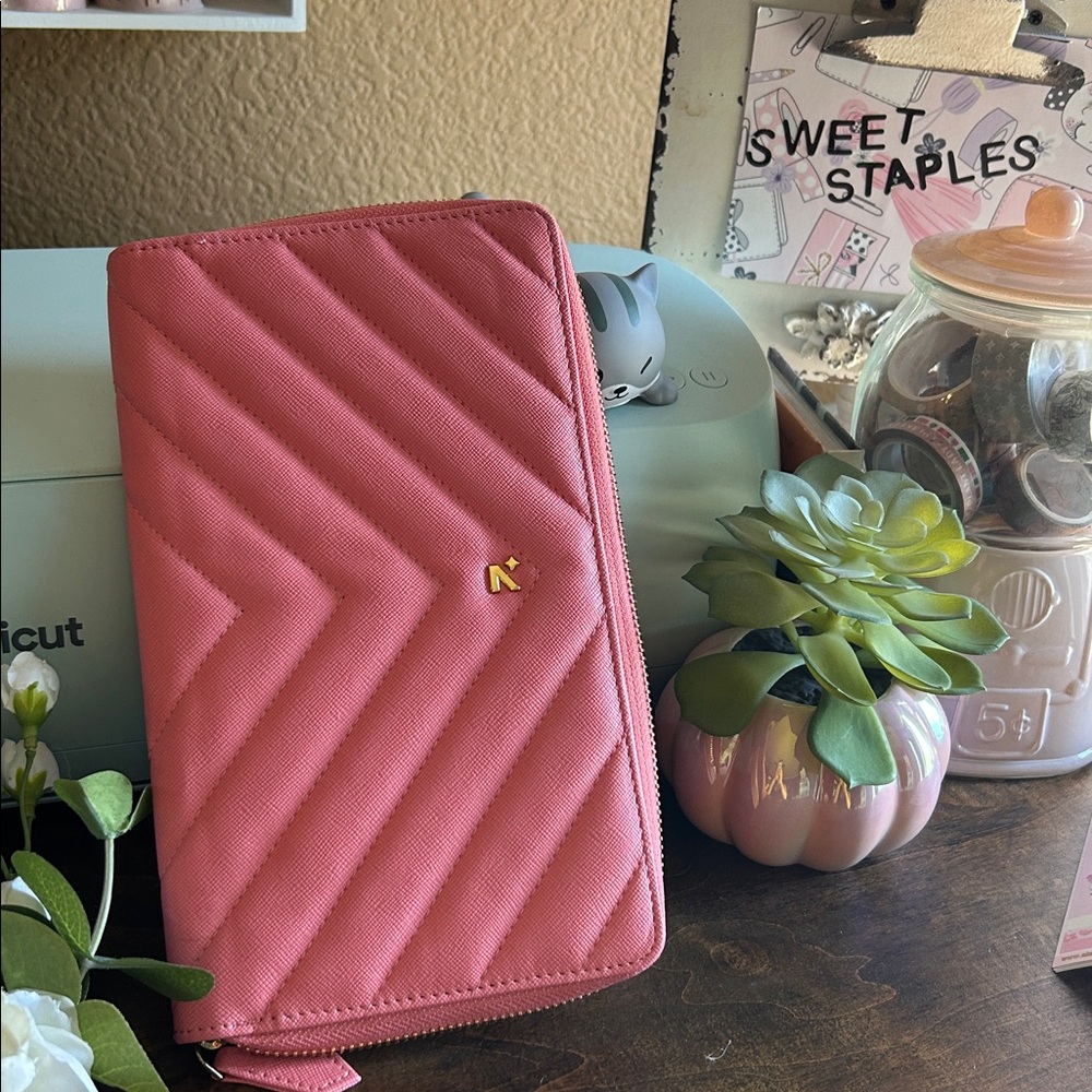 🎀Pink Coral Cover Weeks Neorah 1969 Zipper Planner ✨1 insert Vegan